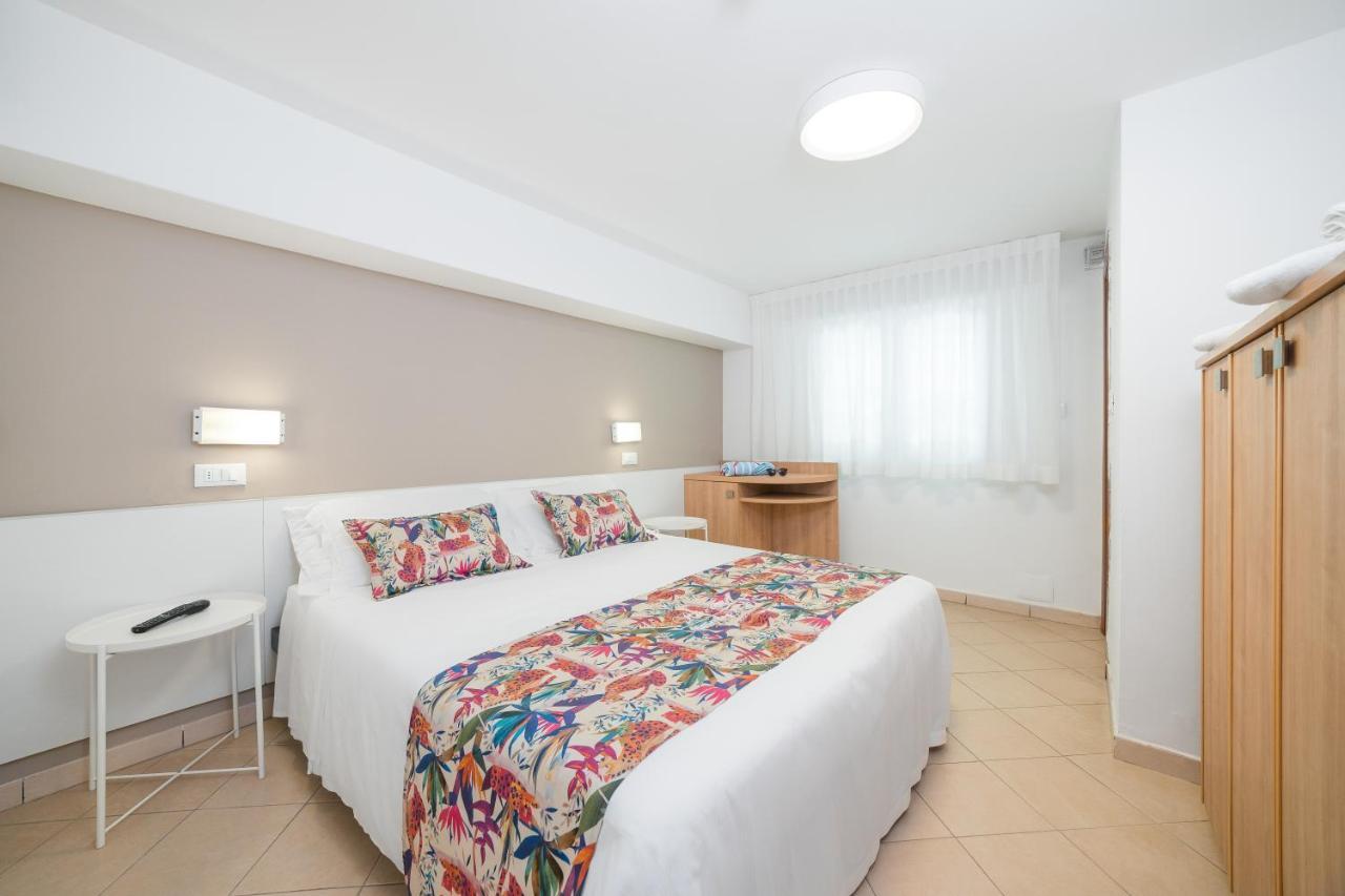 Appartamenti Smart A 30M Da Viale Dante E 100M Dal Mare Riccione Esterno foto