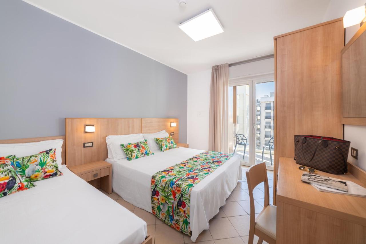 Appartamenti Smart A 30M Da Viale Dante E 100M Dal Mare Riccione Esterno foto