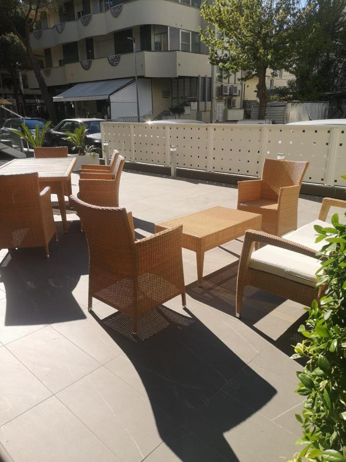 Appartamenti Smart A 30M Da Viale Dante E 100M Dal Mare Riccione Esterno foto